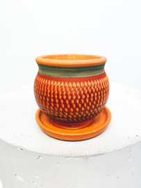 Red & green engraved "moyo" terracotta pot D10