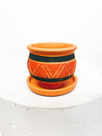 Red & black engraved "moyo" terracotta pot D10