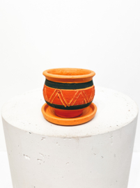 Red & black engraved "moyo" terracotta pot D10