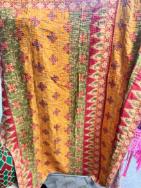 Vintage Kantha Quilt nr.104