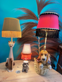 Vintage Basset hond in mand lamp