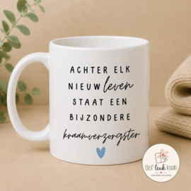 Mok | Bijzondere kraamverzorgster