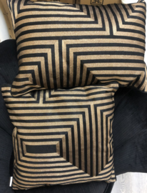 EICHHOLTZ PILLOW SPLENDER SQUARE BLACK & GOLD