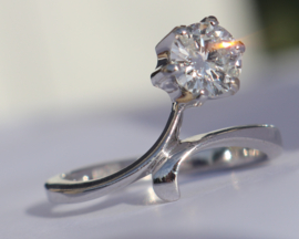 VERKOCHT 18 kt witgouden ring 0.70 ct diamant briljant