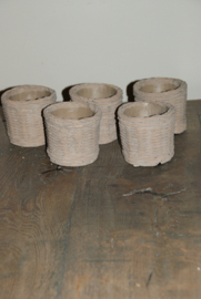 ROTAN BLOEMPOTJES