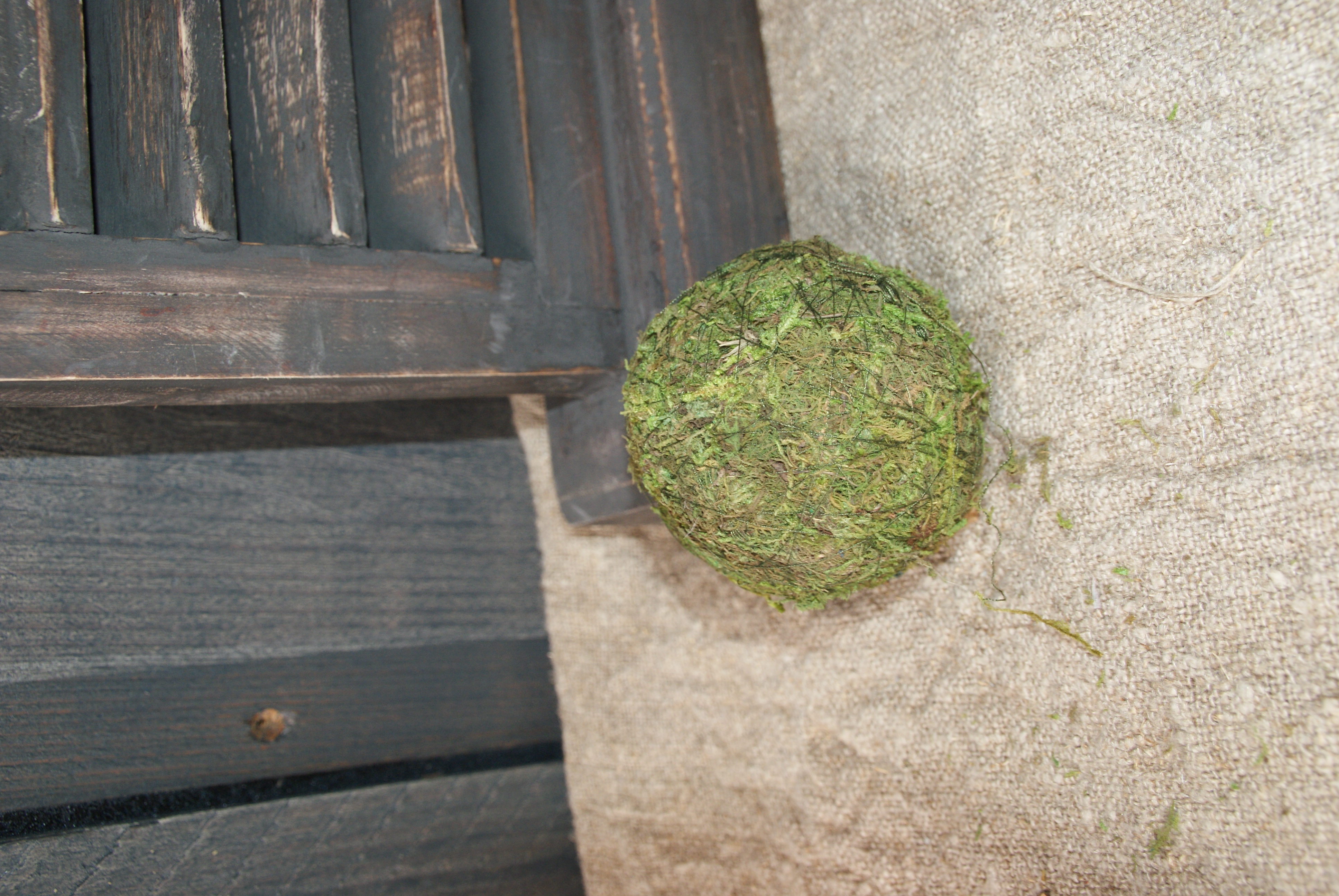 MOSBALLEN 2 MATEN