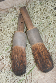 OUDE ROBUUSTE KWASTEN - M