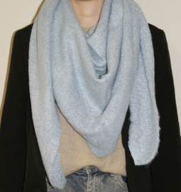 SHAWL TRIANGLE - LICHT BLAUW