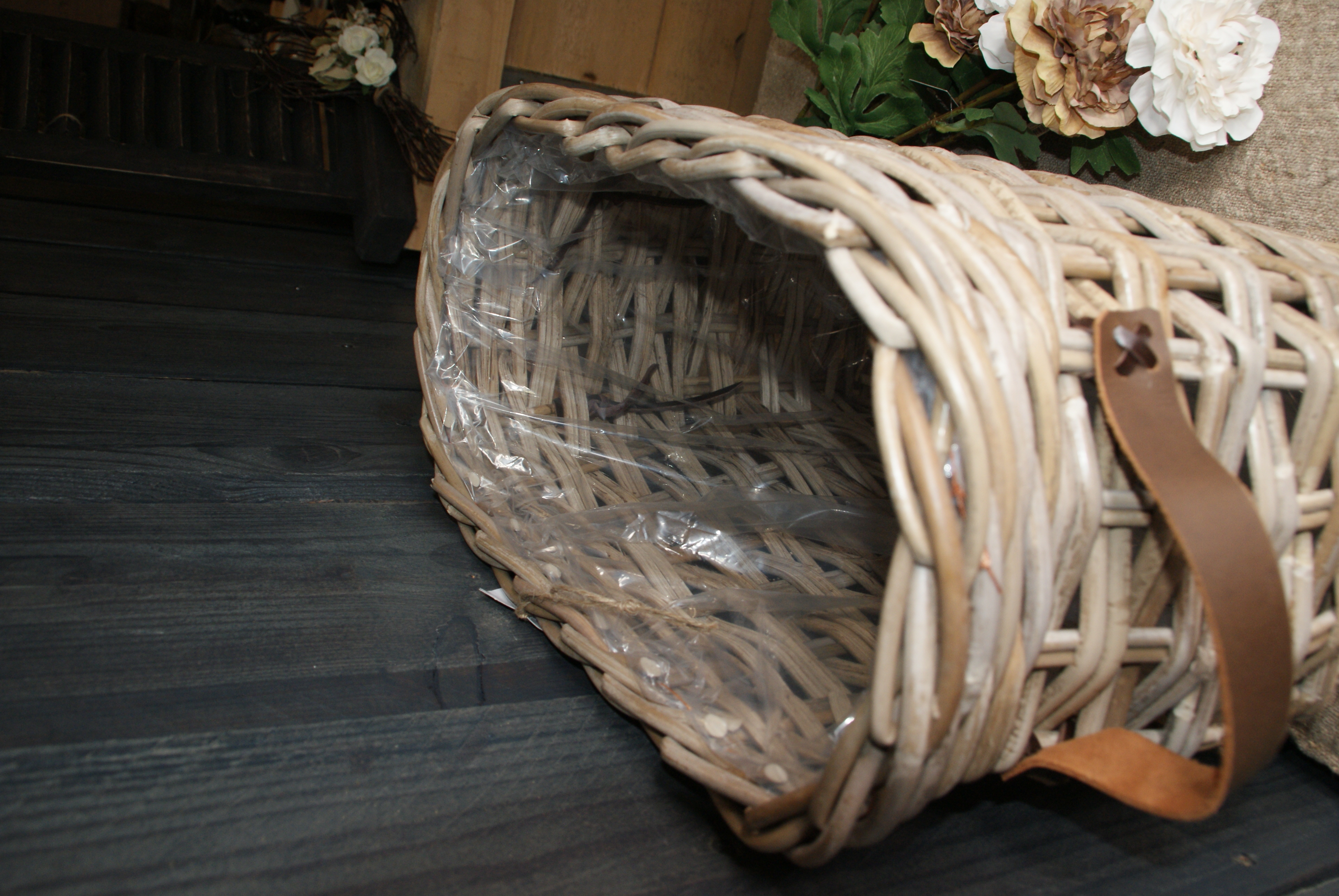 VENSTERBANK BASKET LUNA- S