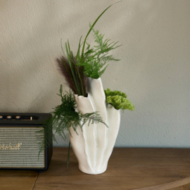 593920 Atelier Botanical Vase Tall (Pre order week 21)