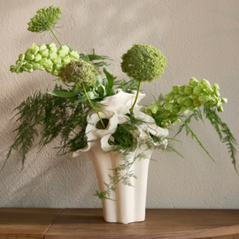 593940 Atelier Flora Vase M (Pre order week 21)