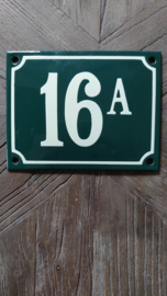 emaille huisnummer 16a (13 x 10 cm)