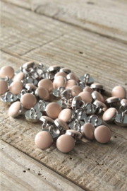 Eglantine & Zoe knoop Chic nude