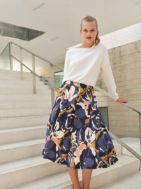 Atelier Jupe - blue viscose with painted flowers