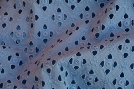 Bittoun - Broderie lavedelblauw (coupon 1.8m)