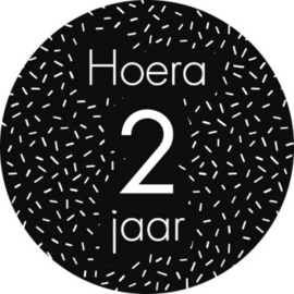 Sticker Hoera 2 jaar (per stuk)