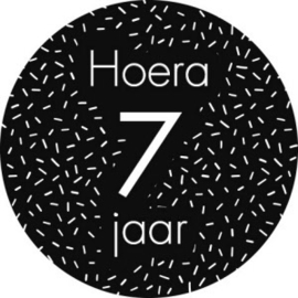Sticker Hoera 7 jaar (per stuk)