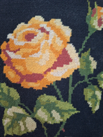 Sierlijst met geborduurde bloemen 2