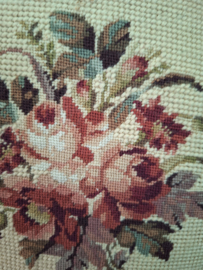 Sierlijst met geborduurde bloemen 1