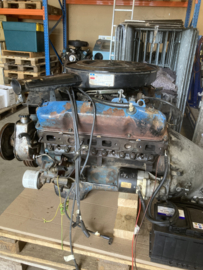 Mopar 440 engine uit 1977 met 727 versnellingsbak
