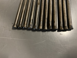 Set van 12 stoterstangen slant six 1969