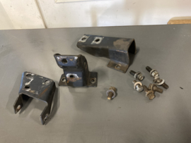 Set motorsteunen en bouten slant six, a101 1969