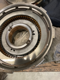 Front en rear clutch retainer TF 727