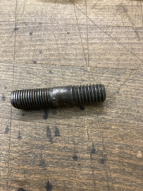 Stud startmotor