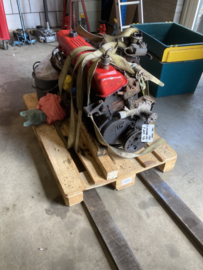 225CUI met 3 speed handbak 1964