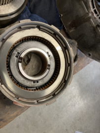 Front en rear clutch retainer TF 727