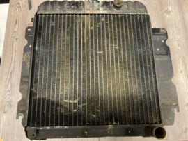 Radiateur Dart 1967 slant six 225 cui