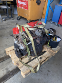 225CUI met 3 speed handbak 1964