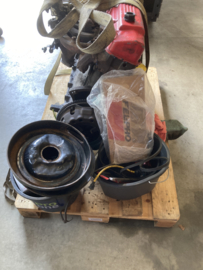 225CUI met 3 speed handbak 1964