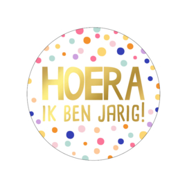 Cadeausticker - HOERA ik ben jarig! - confetti-goud - 10 stuks