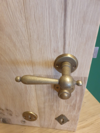 Messing antiek deurklink  inclusief rozet