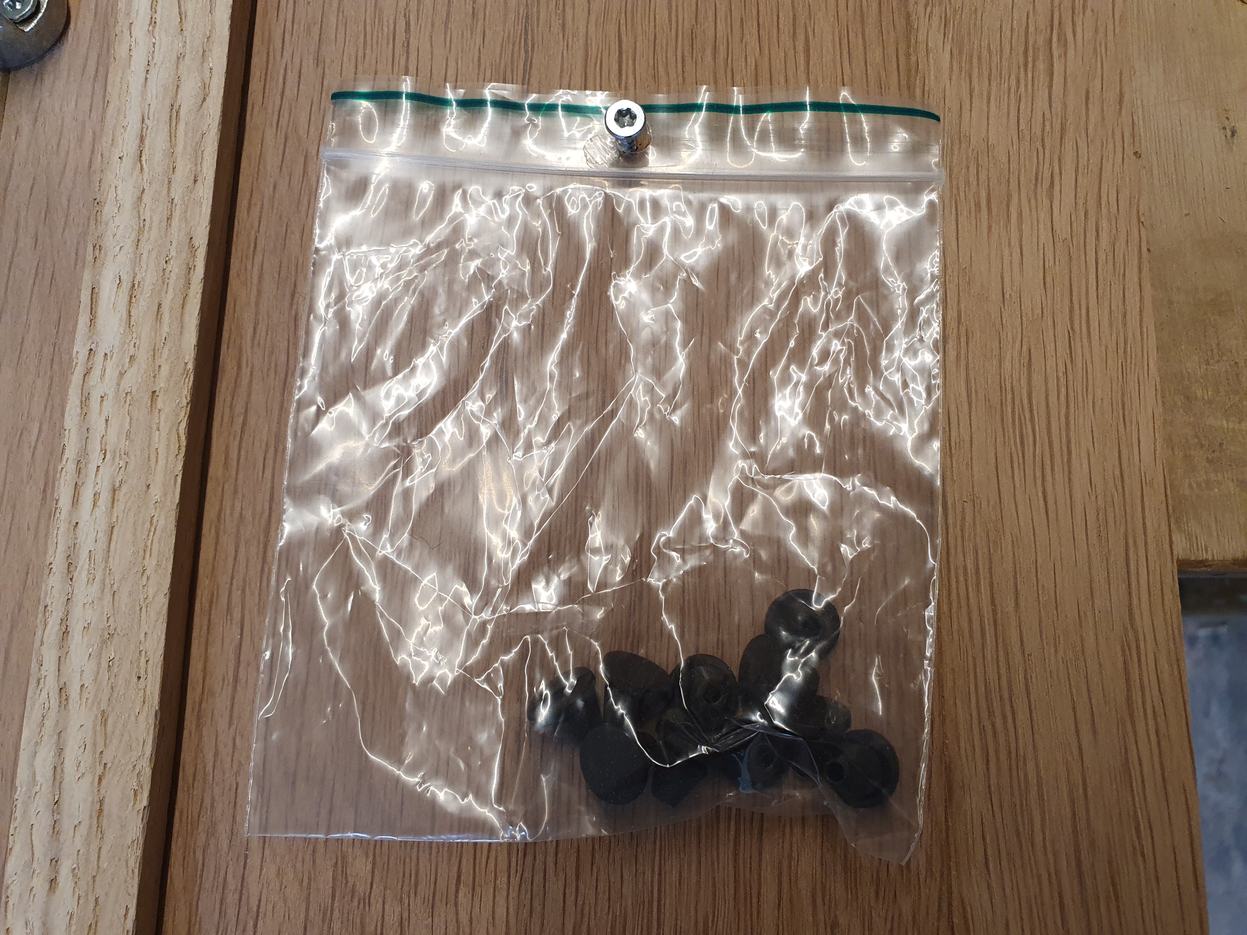 Deltafix Kozijnbuffers zwart rubber dopjes 2 mm