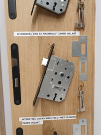 Intersteel dag en nachtslot zwart gelakt