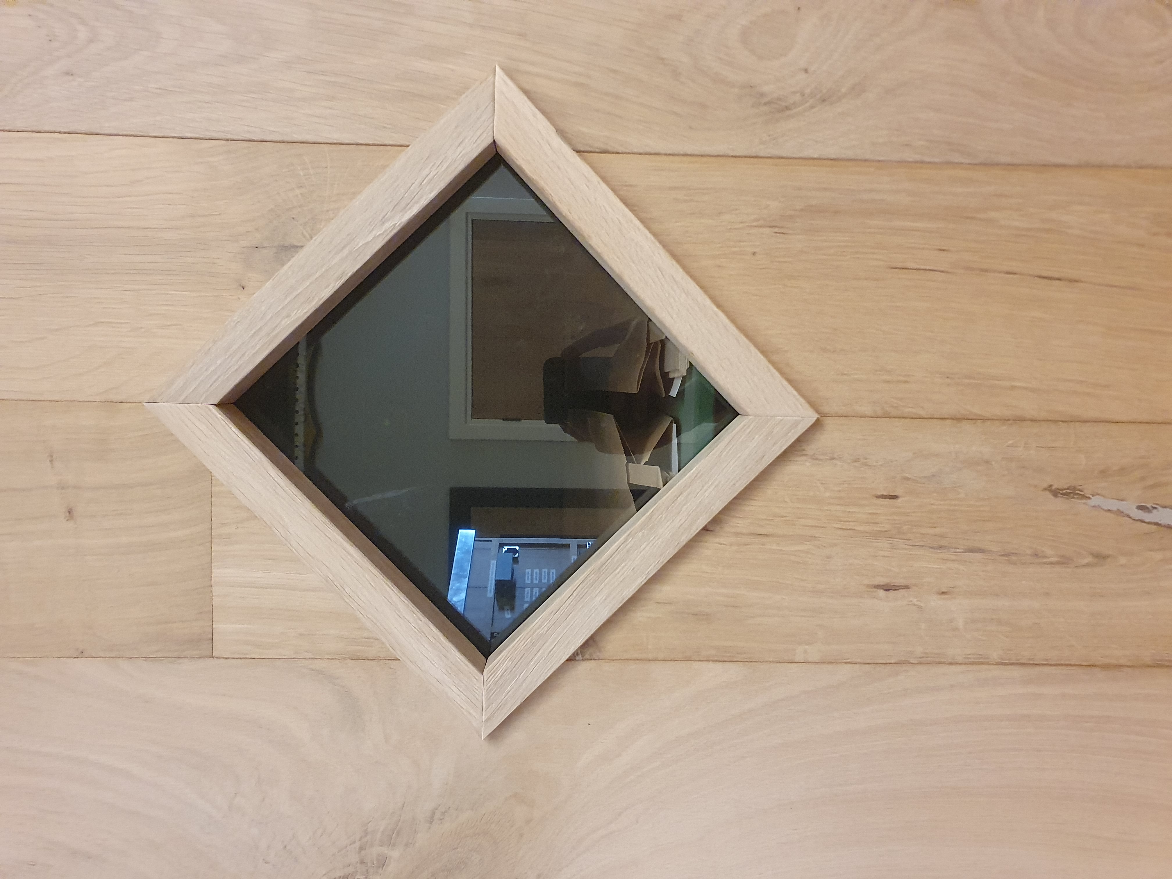 Binnendeur eiken met ruit in houten frame