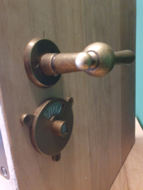 WC sluiting messing antiek