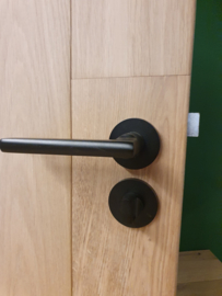 Impresso rond badkamer toiletsluiting mat zwart