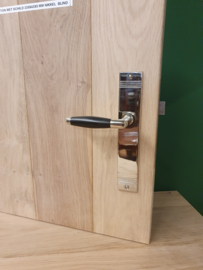 Intersteel deurkruk ton met schild nikkel glans blind