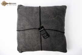 Sierkussen 100% linnen "Ruth"Grey/black StoneWashed incl. binnen kussen 50x50cm