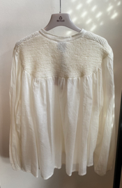 Même Road  blouse met gesmokte borduursels cream M5188C