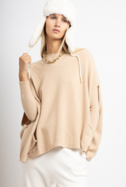 Poncho trui met zakjes Tamara in Beige