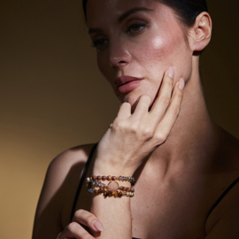 The Moshi bracelet Angela brown