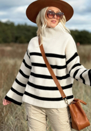 BYPIAS , BOHEMIANA  TRUI HUTTON WHITE STRIPE