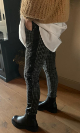Comfy pants black and white with leather look stripe Lola
