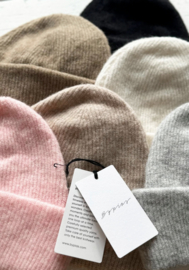 BYPIAS , BOHEMIANA  CHAMONIX BEANIE BEIGE