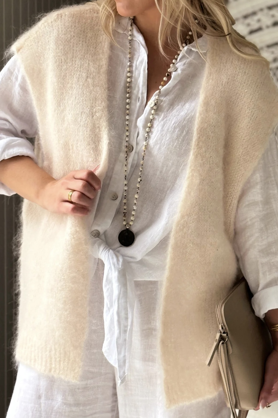 BYPIAS BOHEMIANA MALLORA MOHAIR VEST OFF WHITE