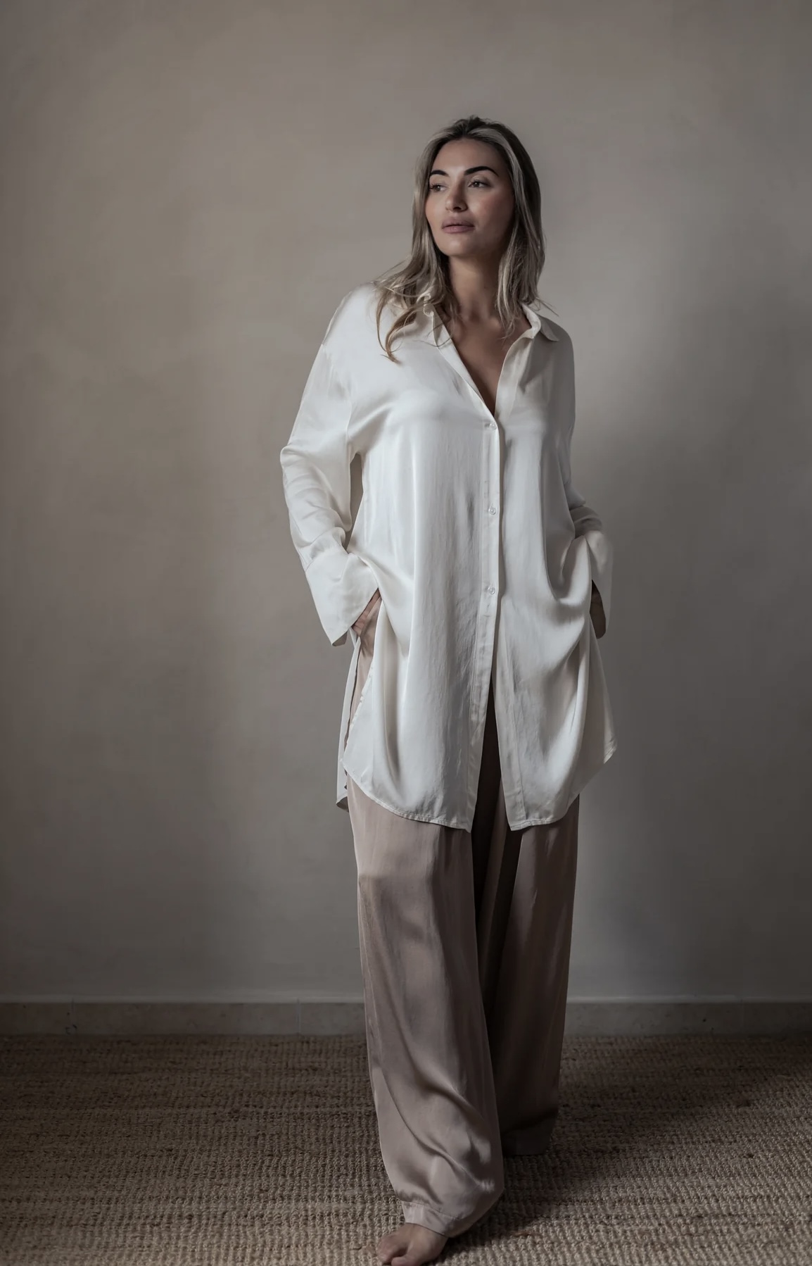 BYPIAS GLOWING SATIN LUXE VELONA BLOUSE VANILLA